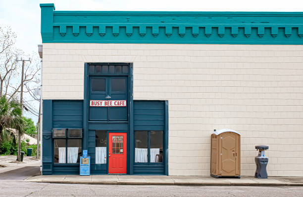 Best Luxury portable toilet rental  in Earlham, IA